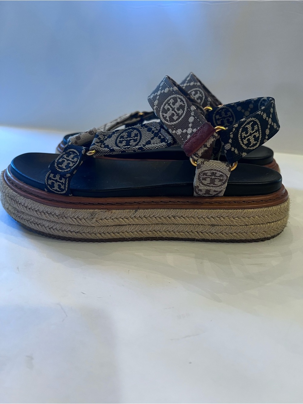 Tory Burch Brown Logo-Print Platform Sandals - Picture 3 of 7